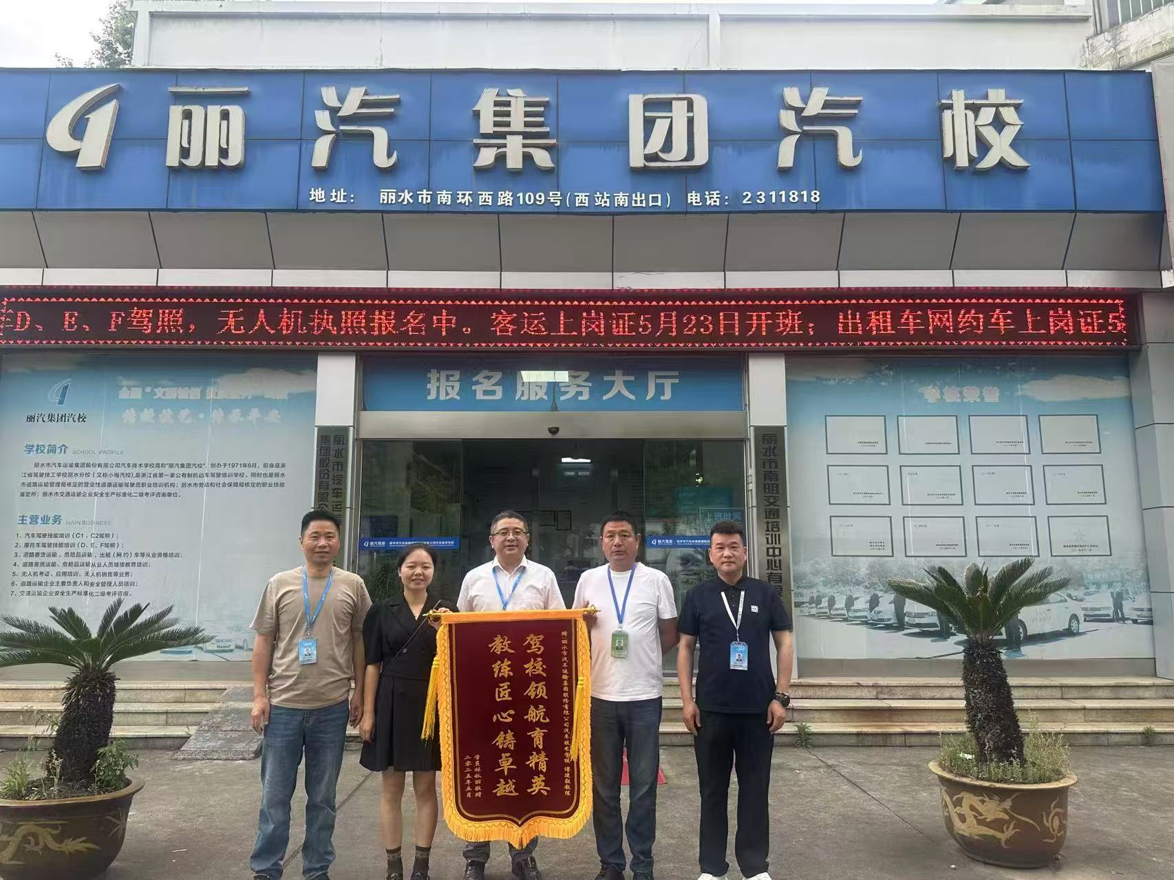 3f173d6320a4759ccd74208ad028c55.jpg 3f173d6320a4759ccd74208ad028c55.jpg